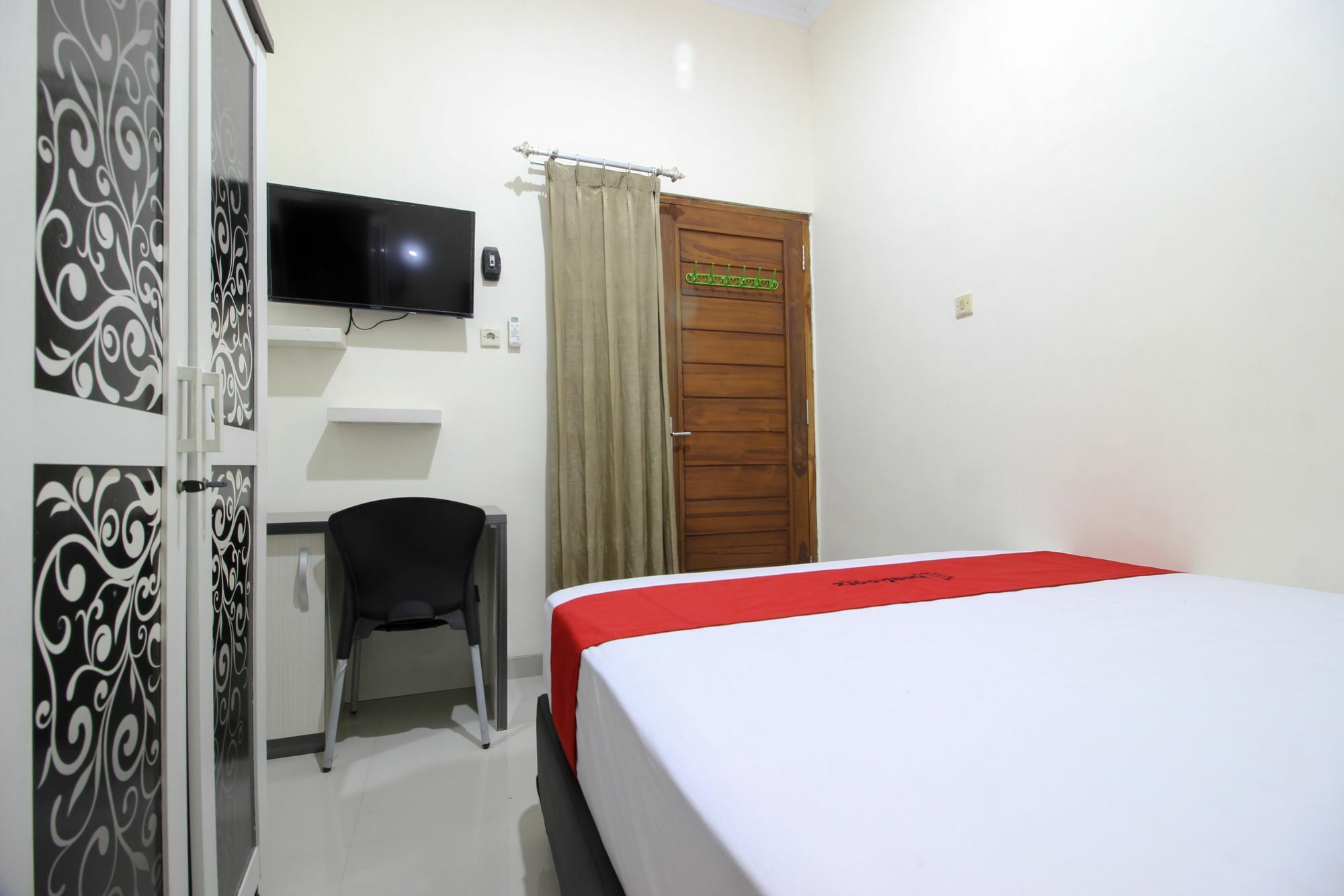 Reddoorz Plus Near Stie Ykpn 2 Maguwo Экстерьер фото